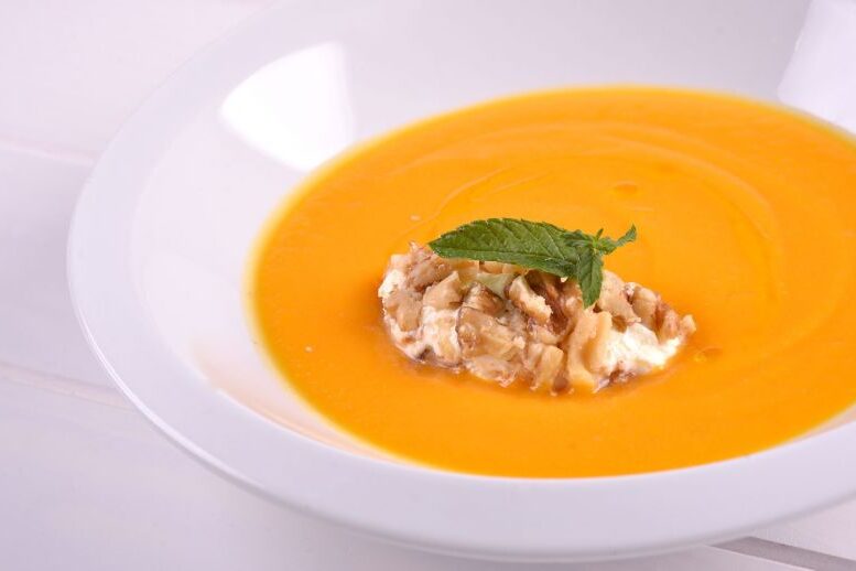 Sopa de Calabaza y Nueces